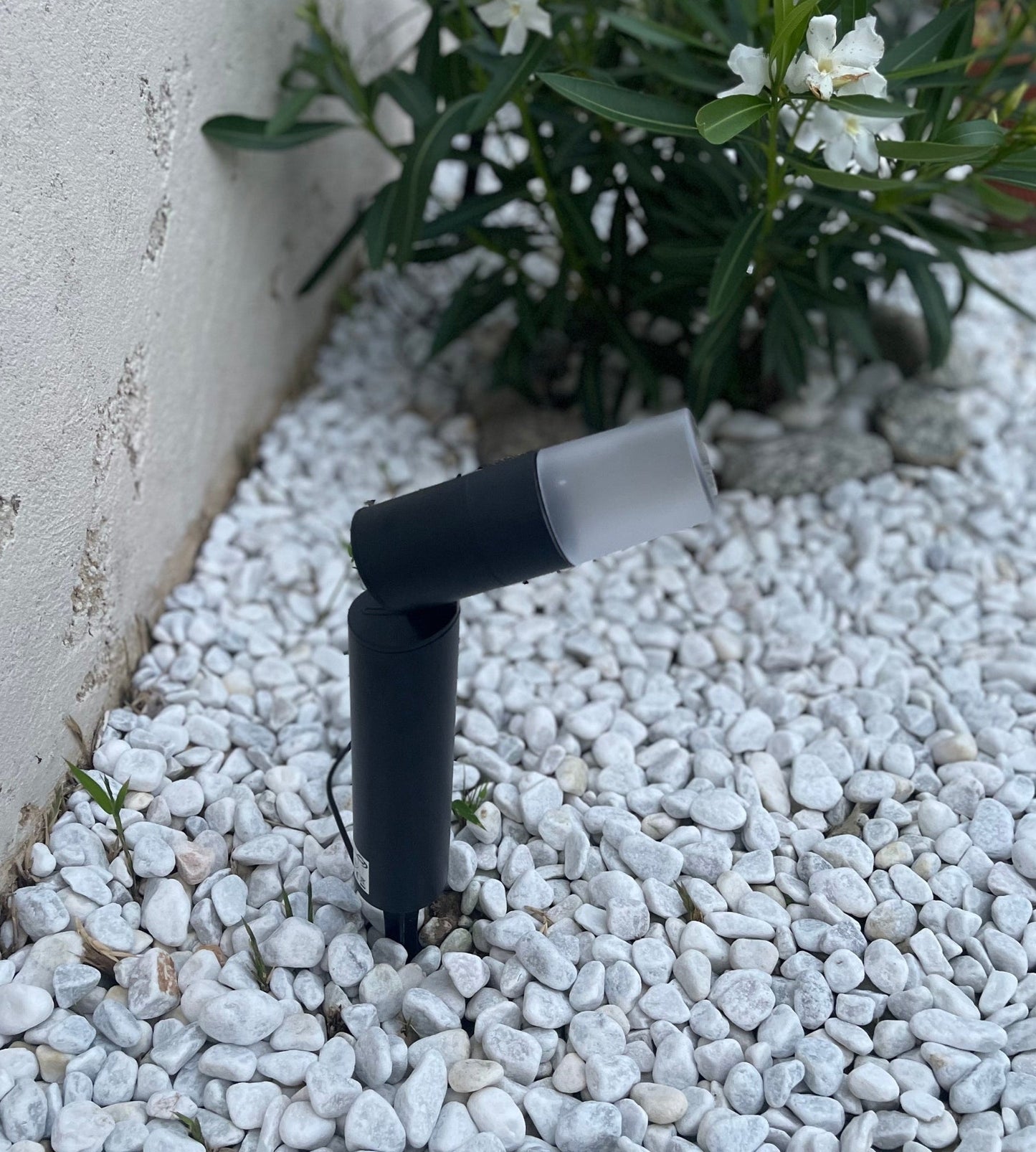 Solar Spotlights (2-Pack) – Outdoor LED, High-Brightness Design