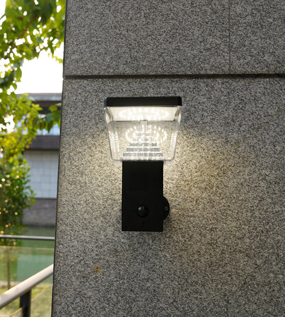 Solar LED Wall Light – Motion Sensor – 3 Lighting Modes (100–1000 Lumens)