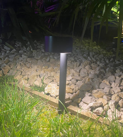 Solar LED Beacons (2-Pack) – Plantable Outdoor Lights with 100 Lumens