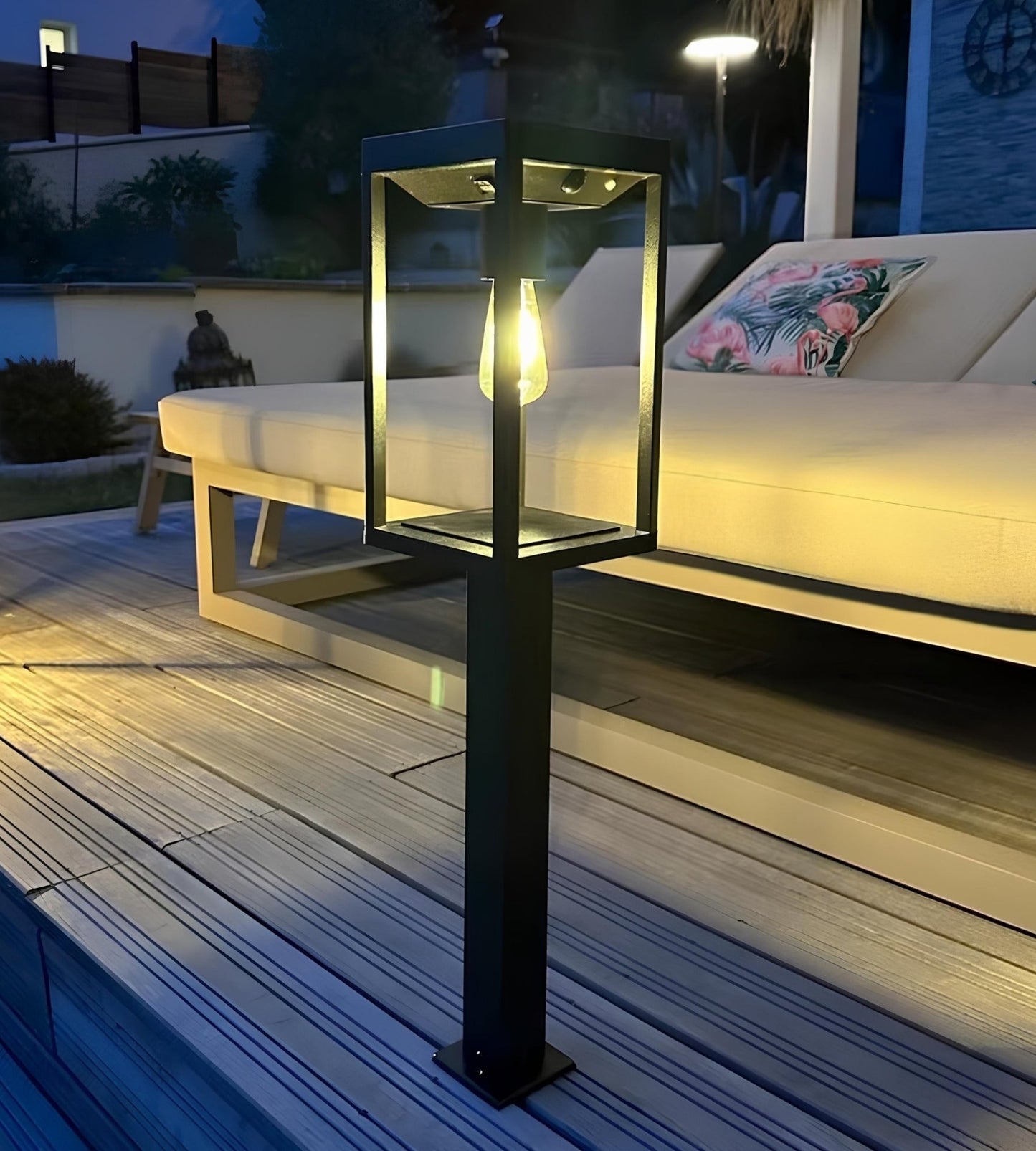 Outdoor Solar Bollard Light – Warm Glow Fairy Effect