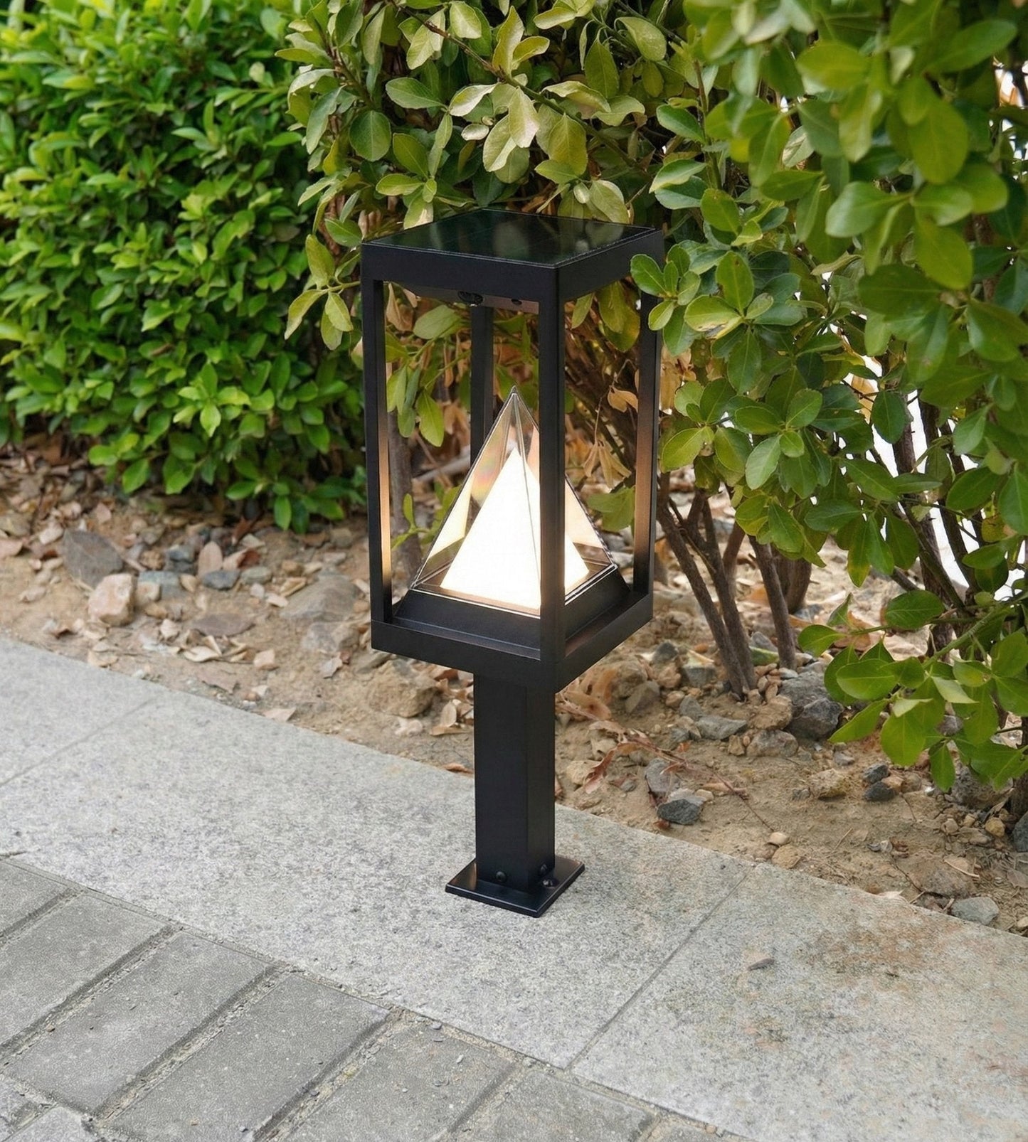 Solar LED Bollard Light – Motion Sensor – 3 Lighting Modes (100–1000 Lumens)