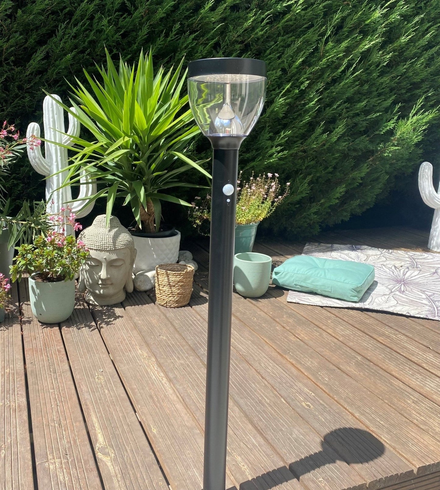 Solar LED Bollard Light – Motion Sensor – 3 Lighting Modes (75–600 Lumens)