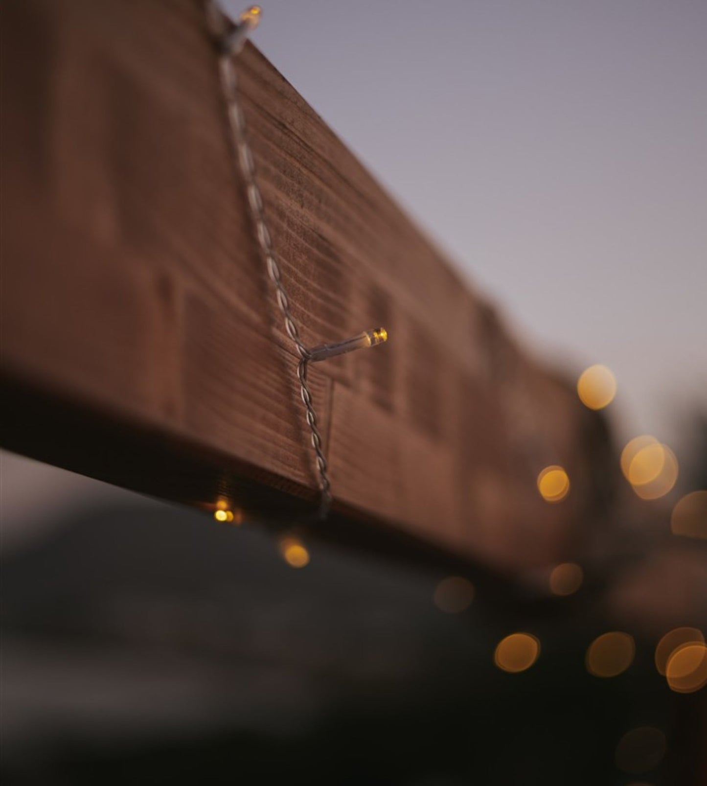 Solar String Lights – 100 Warm LEDs on 10m Outdoor Waterproof Line