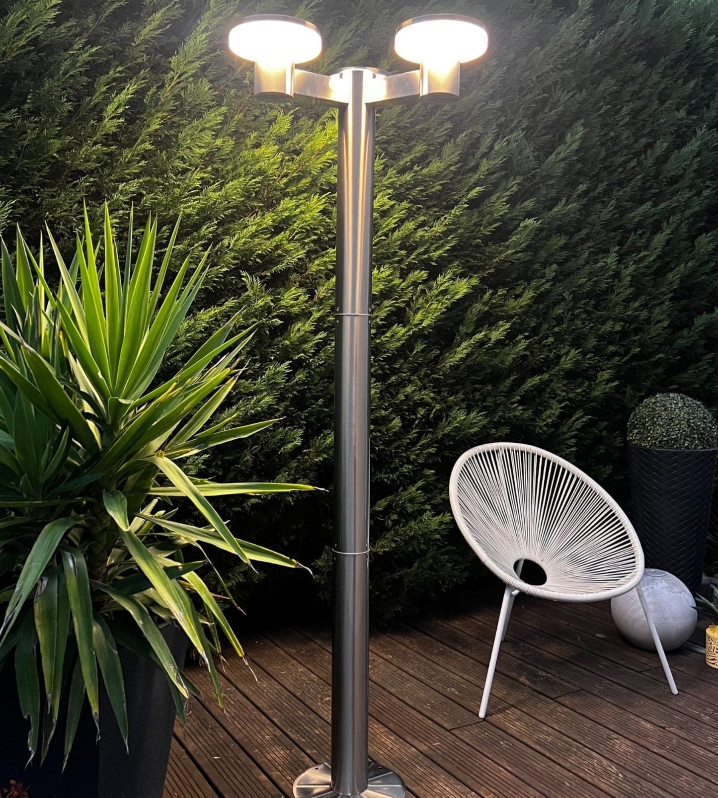 Solar LED Floor Lamp – 2m Height – Remote Control – 300–3000 Lumens