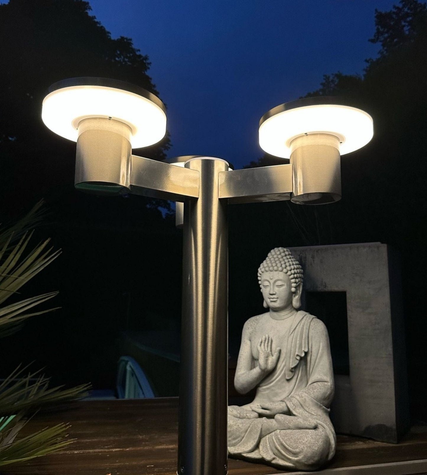 Solar LED Floor Lamp – 2m Height – Remote Control – 300–3000 Lumens