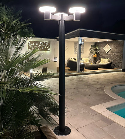 Solar LED Floor Lamp – 2m Height – Remote Control – 300–3000 Lumens