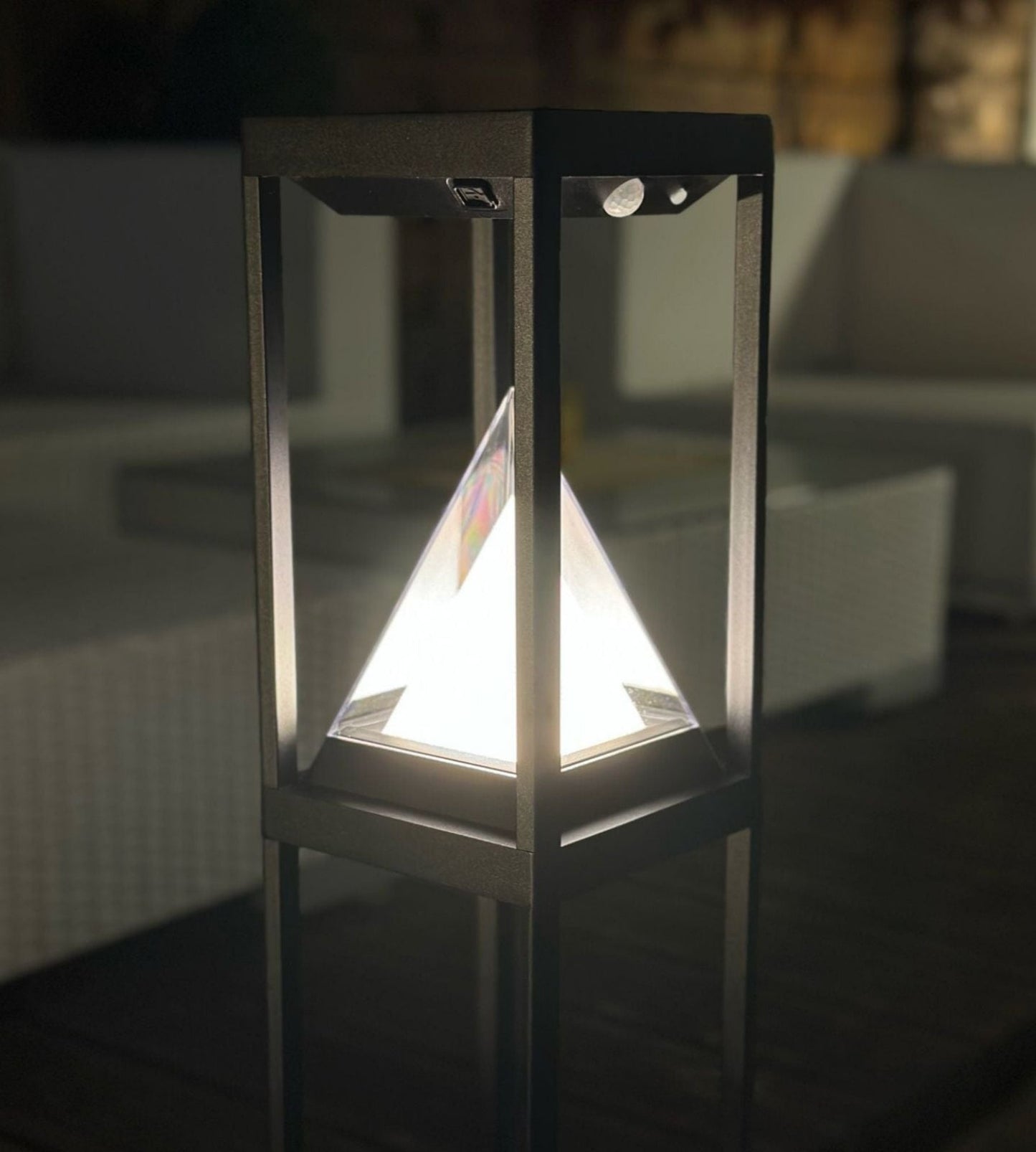 Solar LED Table Lamp – Motion Sensor with 3 Lighting Modes (75–600 Lumens)