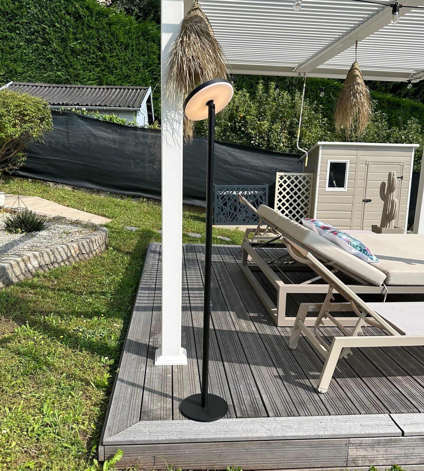 Solar LED Table Lamp – Modern Design for Indoor/Outdoor Use